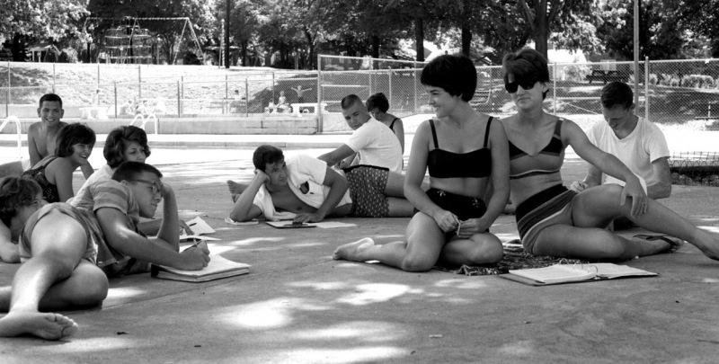 Capaha Park Pool lifesaving class c 1964