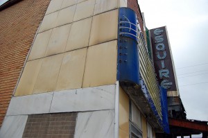Esquire Theater SW corner 10-28-2009_6905