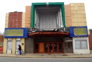 Esquire Theater front 10-28-2009