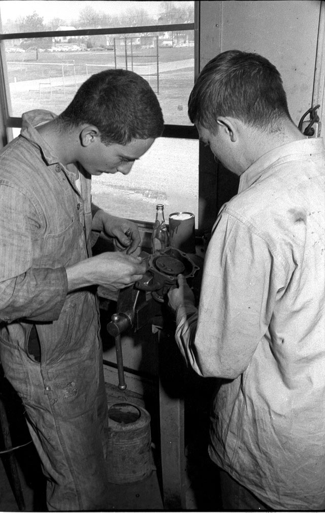 Cape Central Shop Classes Cape Girardeau History and Photos
