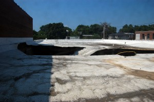 Rialto roof 06 25 2010 5440 300x199 Rialto roof 06 25 2010