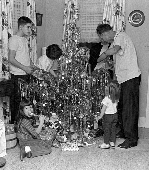Archie Smiley family at Christmas 12-24-1966
