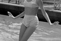 Jackson-Swimming-Pool-c-1960s-22-7