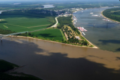 Aerials Cairo area Confluence of Mississippi and Ohio Rivers 08-13-2014