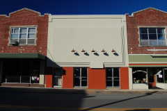 Rialto-Theater-front-10-24-2009_5730