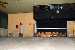 Rialto-Therater-02-23-2010-looking-toward-entrance-and-projection-booth_1343