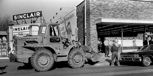 Big tire accident Pete Koch Sinclair 11-20-1965