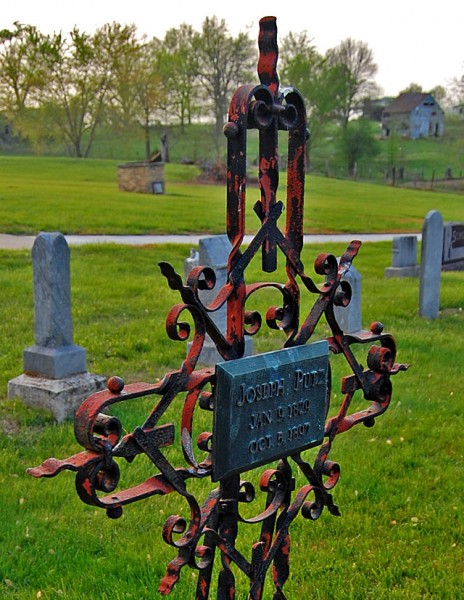 Joseph Putz grave St Johns Lutheran Church Pocahontas 04-19-2011