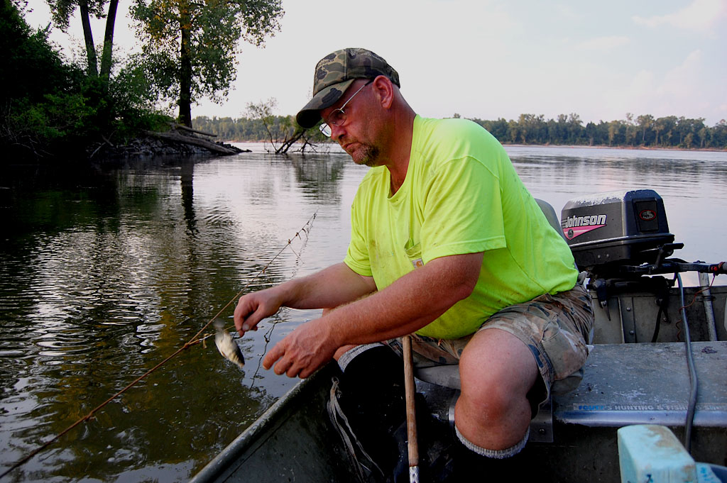 Trotline Fishing on The Mississippi - Cape Girardeau History and