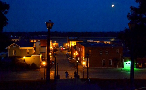 Full Moon over river from Common Pleas Courthouse 08-01-2012