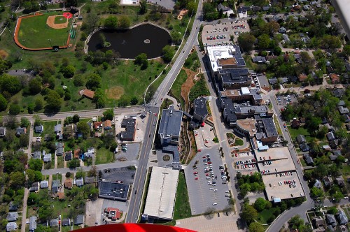 Aerial Broadway-Parker Ave-SE Hospital 04-17-2011