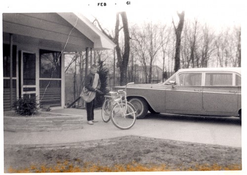 Southeast Missourian paperboy in front of 1618 Kingsway Drive 02-1961