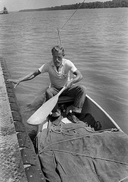 Al Knowles, Mississippi River traveler