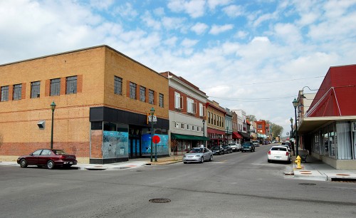 Main Street w Woolworth Store 04-05-2010