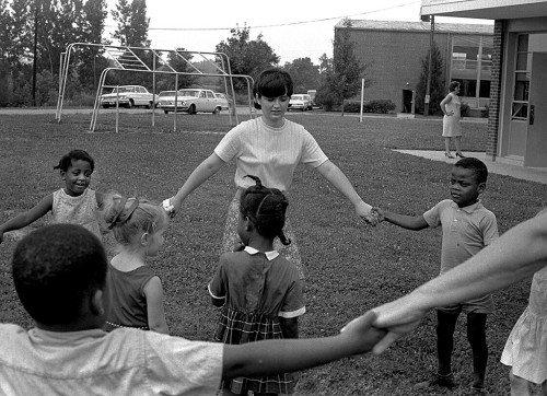 Girl Scouts work with Head Start 07-12-1967