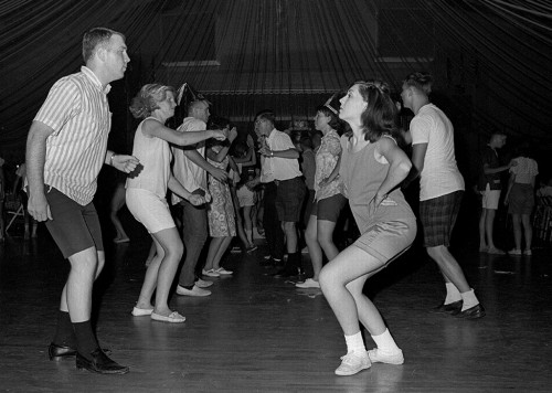 Class of 1965 Graduation Party at Arena Building - Missourian 06-12-1965