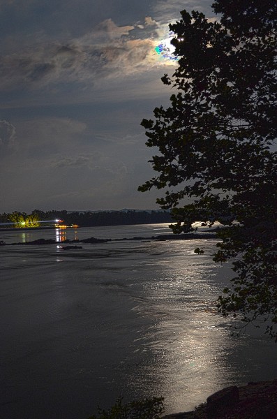 Full moon off Tower Rock 07-22-2013 7372-7374_HDR2