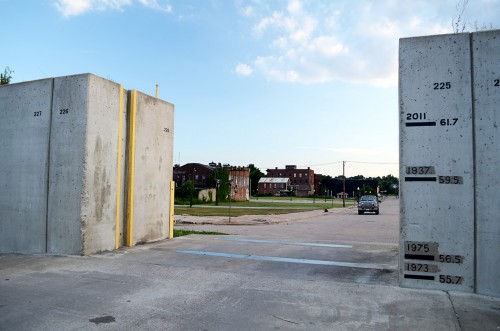 Cairo floodwall 07-10-2013_5828