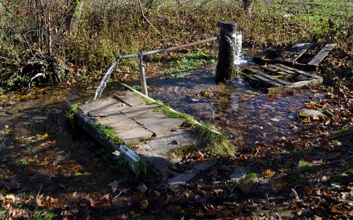 Artesian Well on 34 west of Marble Hill 11-07-2013