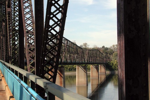 Chain of Rocks Bridge 10-17-2004