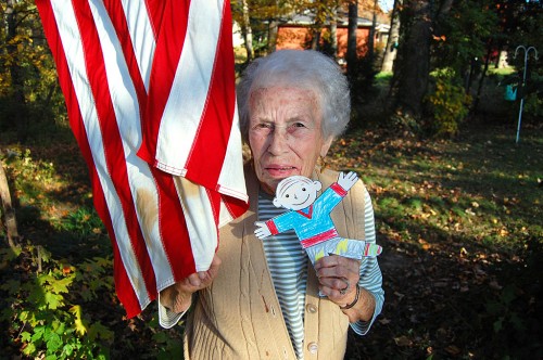 Mary Steinhoff with Malcom's Flat Stanley 11-01-2011_7092