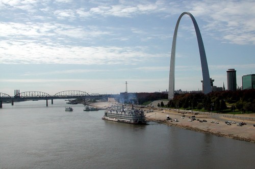 Gateway Arch 10-17-2004