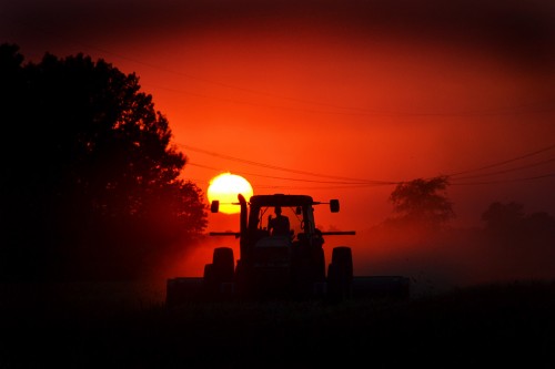 Sunset near Blomeyer 09-30-2014