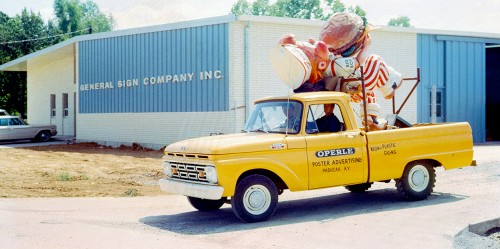 Frisch's Big Boy - General Sign Co