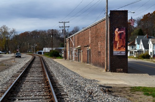 Skinny brick building in Glouster OH 11-09-2014