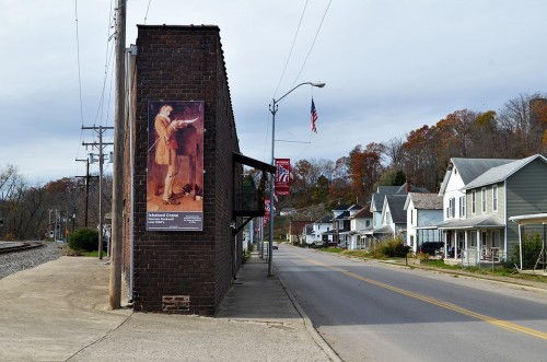 Skinny brick building in Glouster OH 11-09-2014