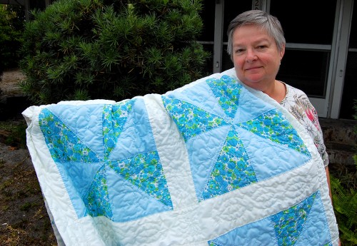 Lila Steinhoff w quilt for Sarah Steinhoff 05-12-2009