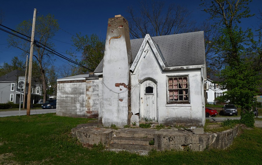 Coming Into Jonesboro Cape Girardeau History and Photos