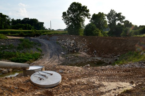 Cape LaCroix Creek sinkhole 07-19-2015