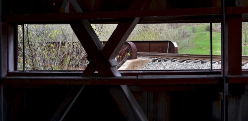 Palos or Newton Bridge - TR 347  NE of Glouster 04-18-2015