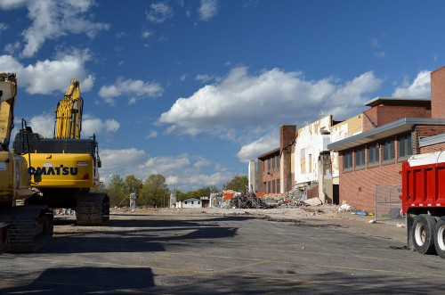 Razing CHS gym 04-08-2016